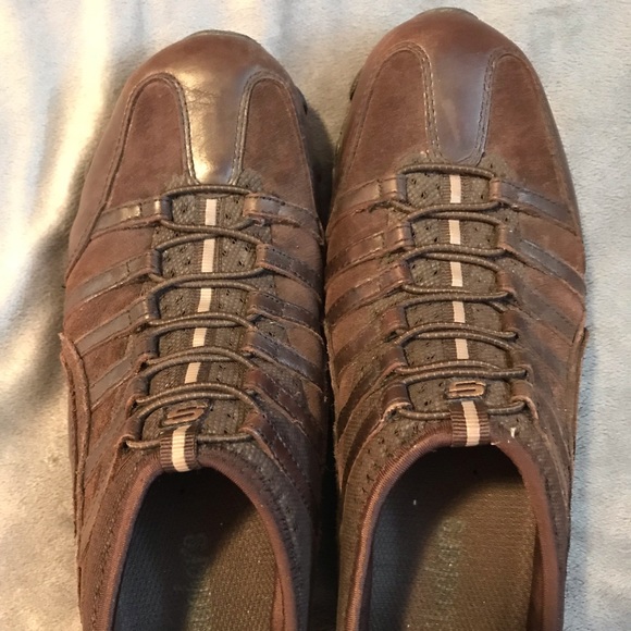 skechers in narrow widths